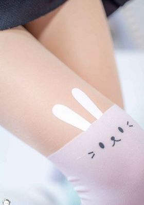 贵妃喂奶h承宠之欢